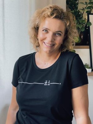 Nika Macinská
